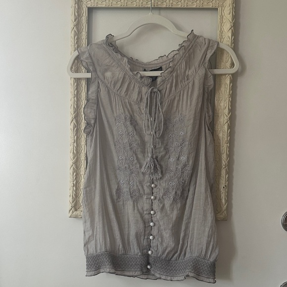 SIMPLY IRRESISTIBLE | Light Gray Blouse with Lace - Picture 2 of 14